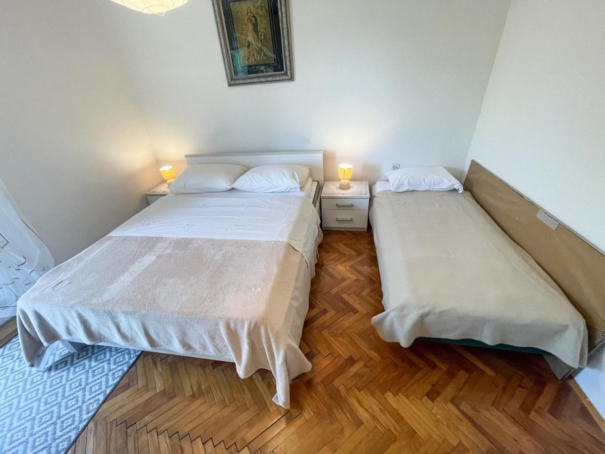Apartmani Leonarda Jadranovo Eksteriør bilde