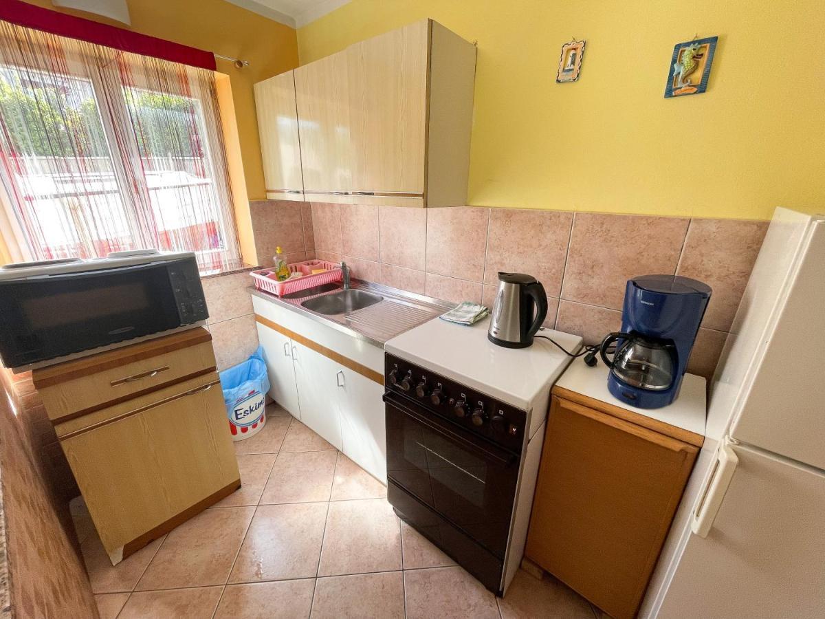 Apartmani Leonarda Jadranovo Eksteriør bilde